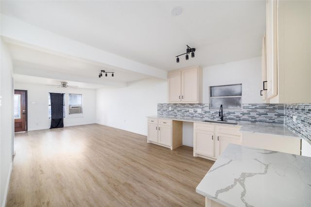 2305 Wilshire Street, Houston, TX 77023