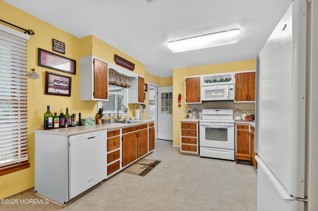 5 Buckalew Lane, New Egypt, NJ 08533