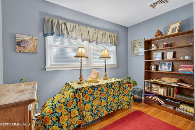 5 Buckalew Lane, New Egypt, NJ 08533