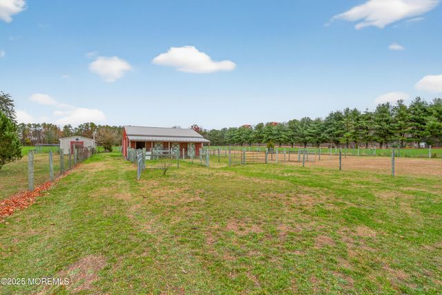 5 Buckalew Lane, New Egypt, NJ 08533