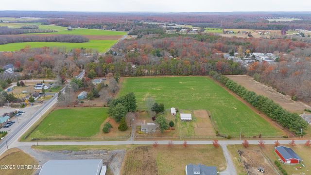 5 Buckalew Lane, New Egypt, NJ 08533