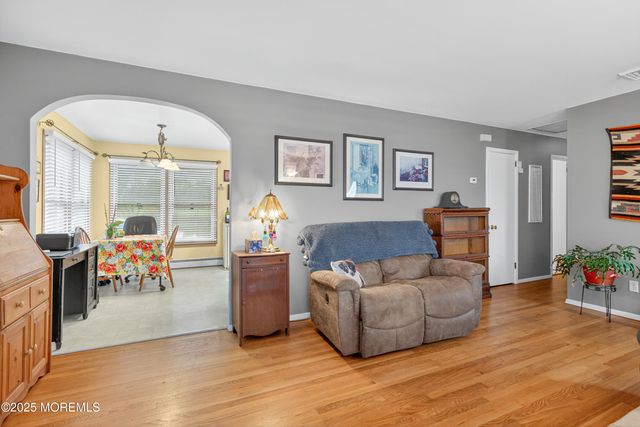 5 Buckalew Lane, New Egypt, NJ 08533