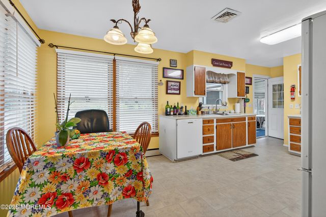 5 Buckalew Lane, New Egypt, NJ 08533