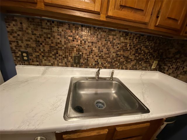 2301 Balsam Drive M304, Arlington, TX 76006