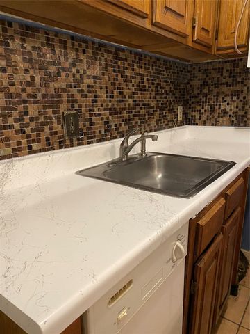 2301 Balsam Drive M304, Arlington, TX 76006