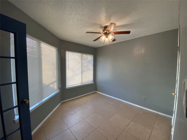 2301 Balsam Drive M304, Arlington, TX 76006