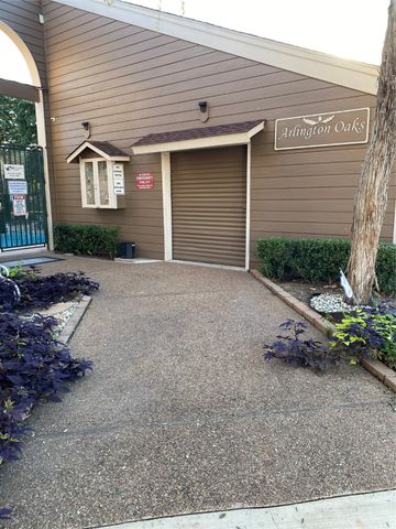 2301 Balsam Drive M304, Arlington, TX 76006