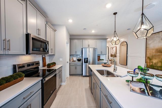 1665 GREENLEAF WOODS COVE, Oviedo, FL 32765