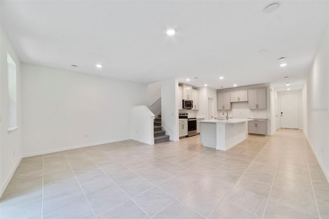 1665 GREENLEAF WOODS COVE, Oviedo, FL 32765