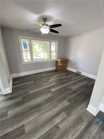 811 Columbus Parkway, Buffalo, NY 14213