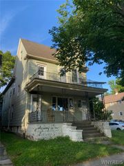 811 Columbus Parkway, Buffalo, NY 14213