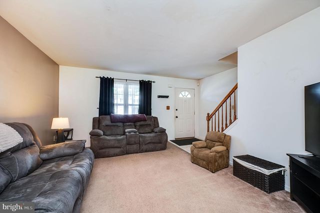 391 SIOUX CT, Reading, PA 19608