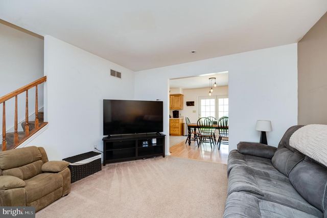 391 SIOUX CT, Reading, PA 19608