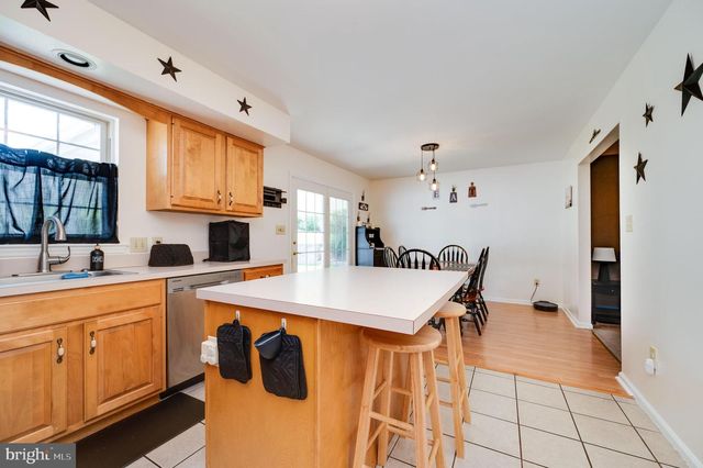 391 SIOUX CT, Reading, PA 19608