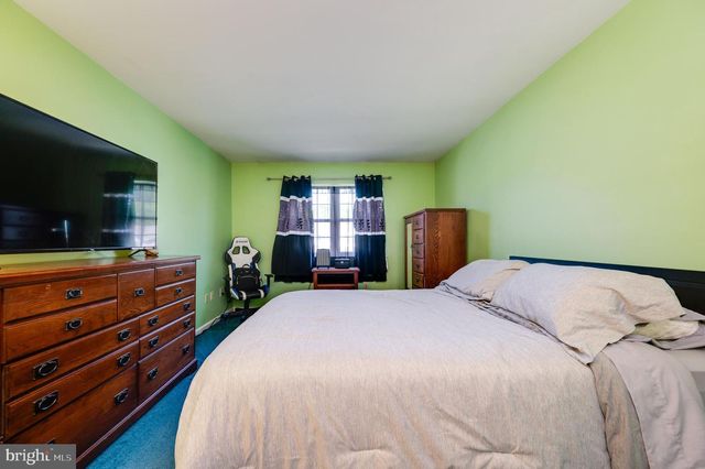 391 SIOUX CT, Reading, PA 19608