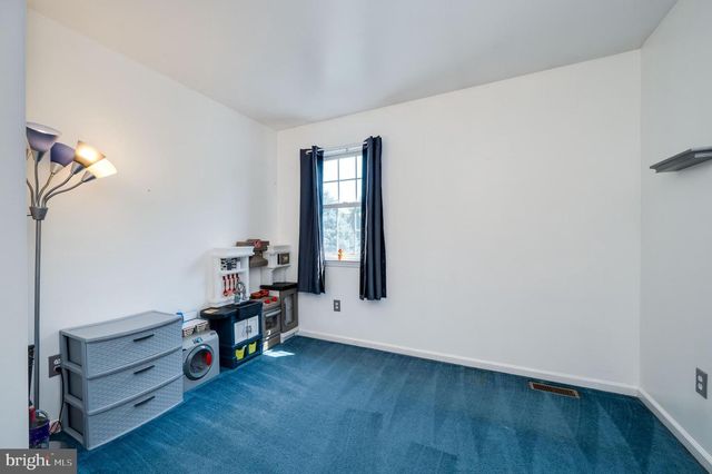 391 SIOUX CT, Reading, PA 19608