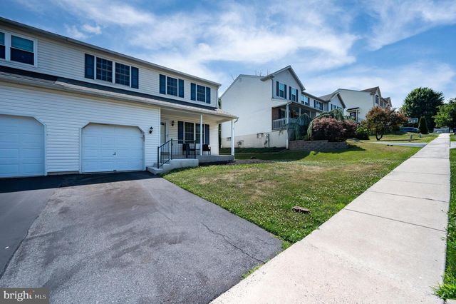391 SIOUX CT, Reading, PA 19608