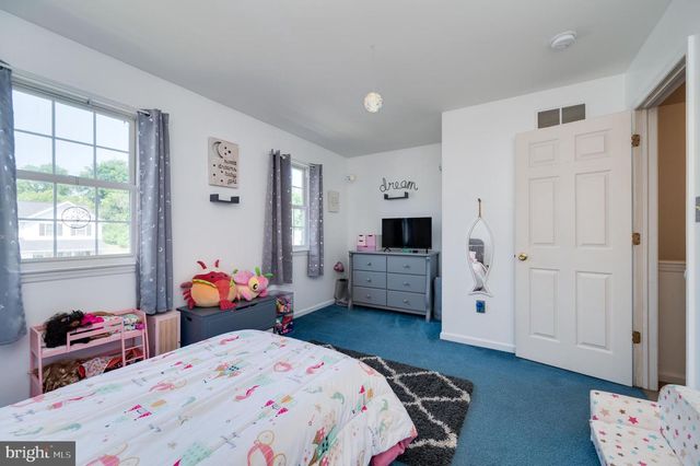 391 SIOUX CT, Reading, PA 19608
