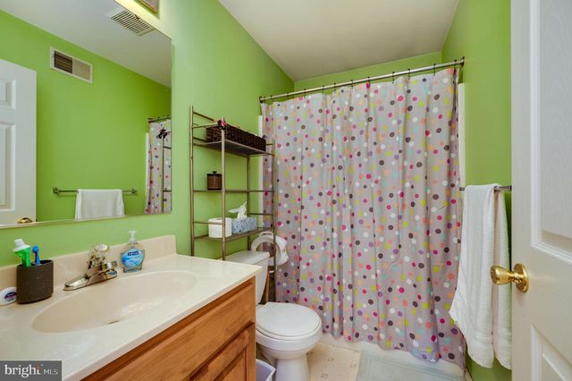 391 SIOUX CT, Reading, PA 19608
