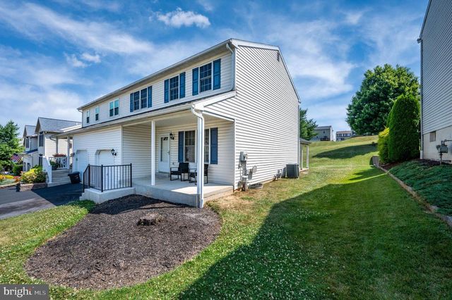 391 SIOUX CT, Reading, PA 19608