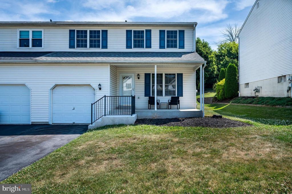 391 SIOUX CT, Reading, PA 19608