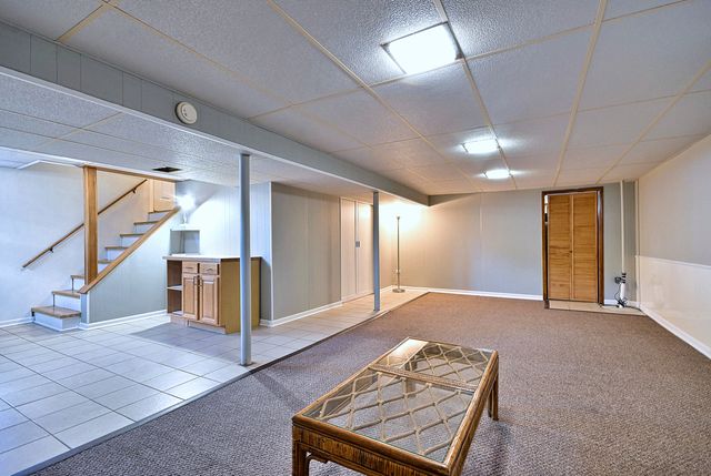 300 Wisconsin Drive, Des Plaines, IL 60016