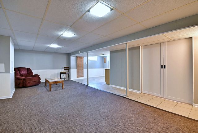 300 Wisconsin Drive, Des Plaines, IL 60016