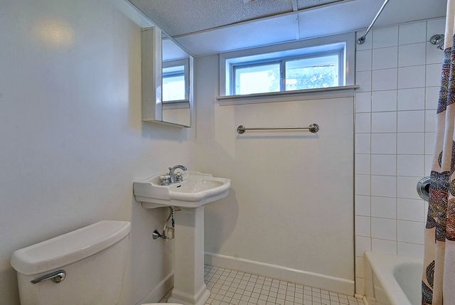 300 Wisconsin Drive, Des Plaines, IL 60016