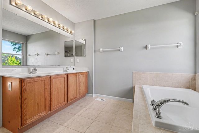 6176 Spires Drive, Miami Twp, OH 45140