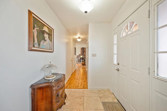2750 Briarwood Ln, Auburn, CA 95603