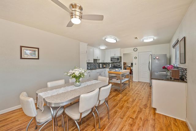 2750 Briarwood Ln, Auburn, CA 95603