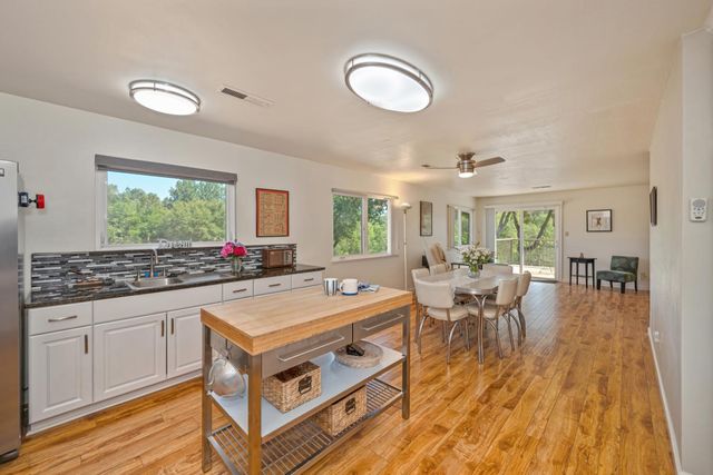 2750 Briarwood Ln, Auburn, CA 95603