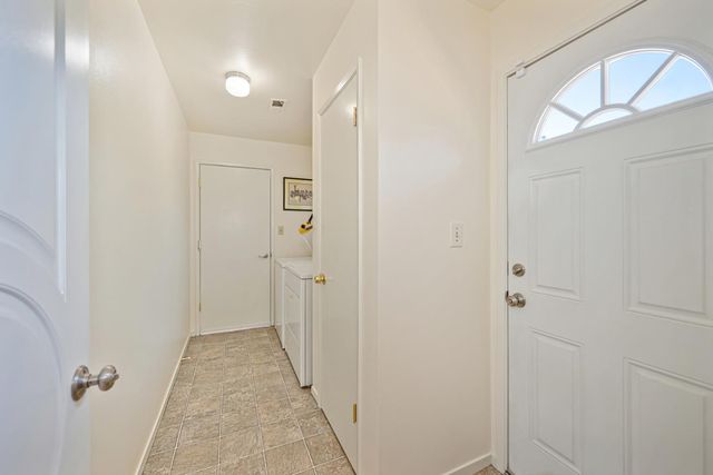 2750 Briarwood Ln, Auburn, CA 95603