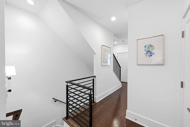 137 WINSOME CIR, Bethesda, MD 20814