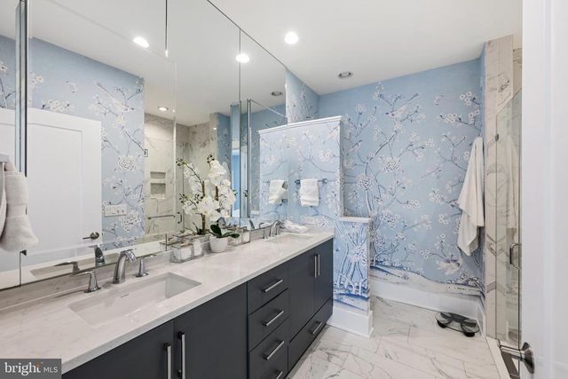 137 WINSOME CIR, Bethesda, MD 20814