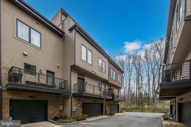 137 WINSOME CIR, Bethesda, MD 20814