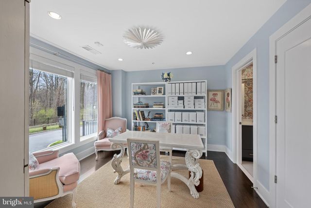 137 WINSOME CIR, Bethesda, MD 20814