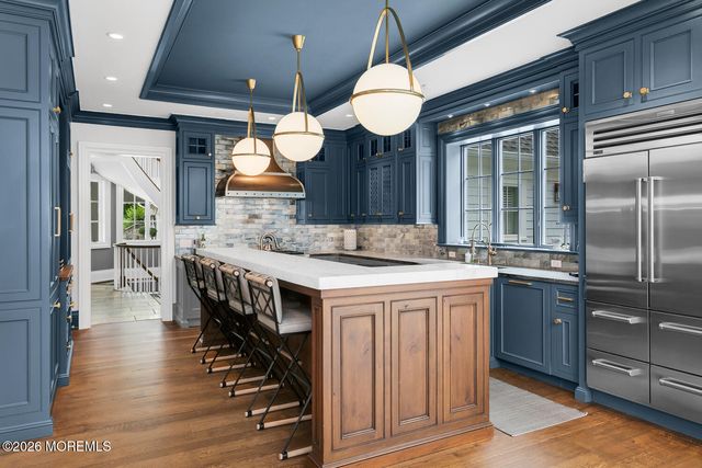 18 Bellevue Avenue, Rumson, NJ 07760