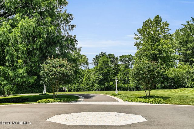 18 Bellevue Avenue, Rumson, NJ 07760