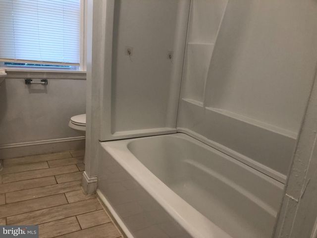 1148 E LANDIS AVE, Vineland, NJ 08360