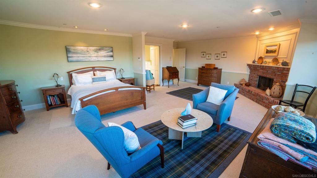 Image 15 of property listing at 516 Whisper Wind Drive, Encinitas, CA 92024