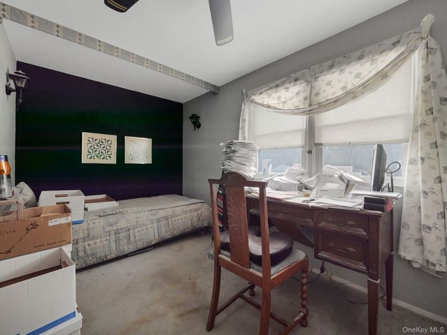 21 Besen Parkway, Tallman, NY 10952