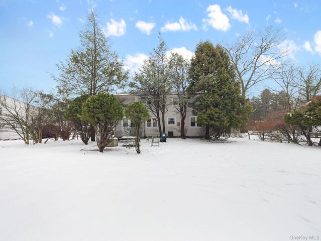 21 Besen Parkway, Tallman, NY 10952