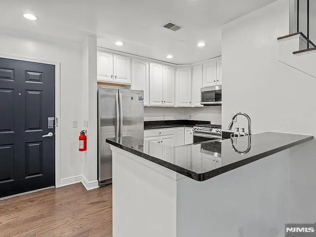 7400 River Road 442, North Bergen, NJ 07047