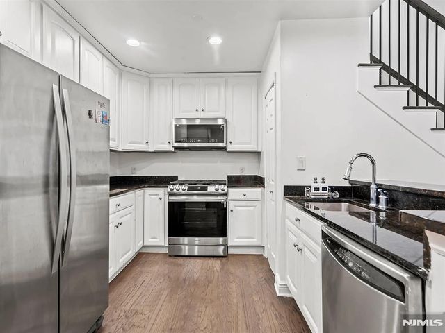 7400 River Road 442, North Bergen, NJ 07047