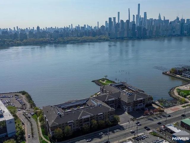 7400 River Road 442, North Bergen, NJ 07047
