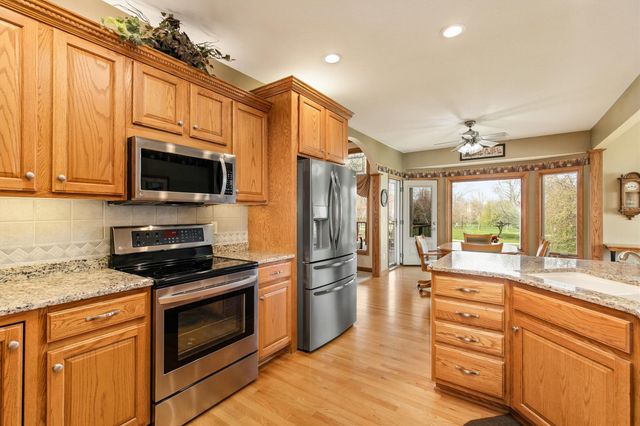 9119 Lenham Drive, Johnston, IA 50131