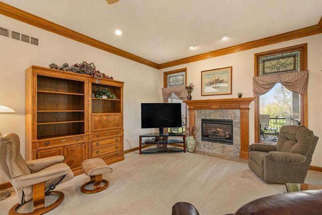 9119 Lenham Drive, Johnston, IA 50131