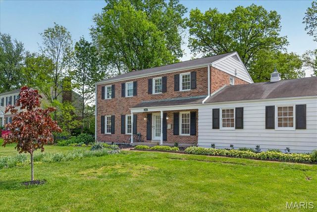 702 E Monroe Avenue, St Louis, MO 63122