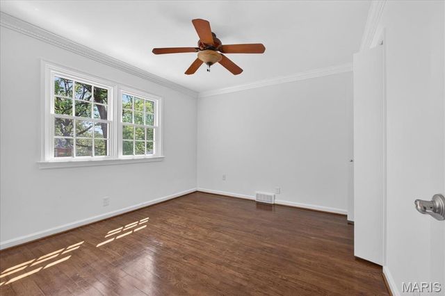 702 E Monroe Avenue, St Louis, MO 63122